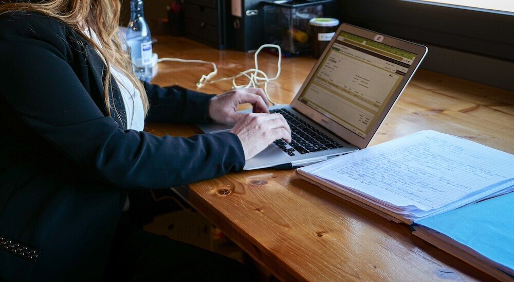 bureau-ruptura-ecran-yamina